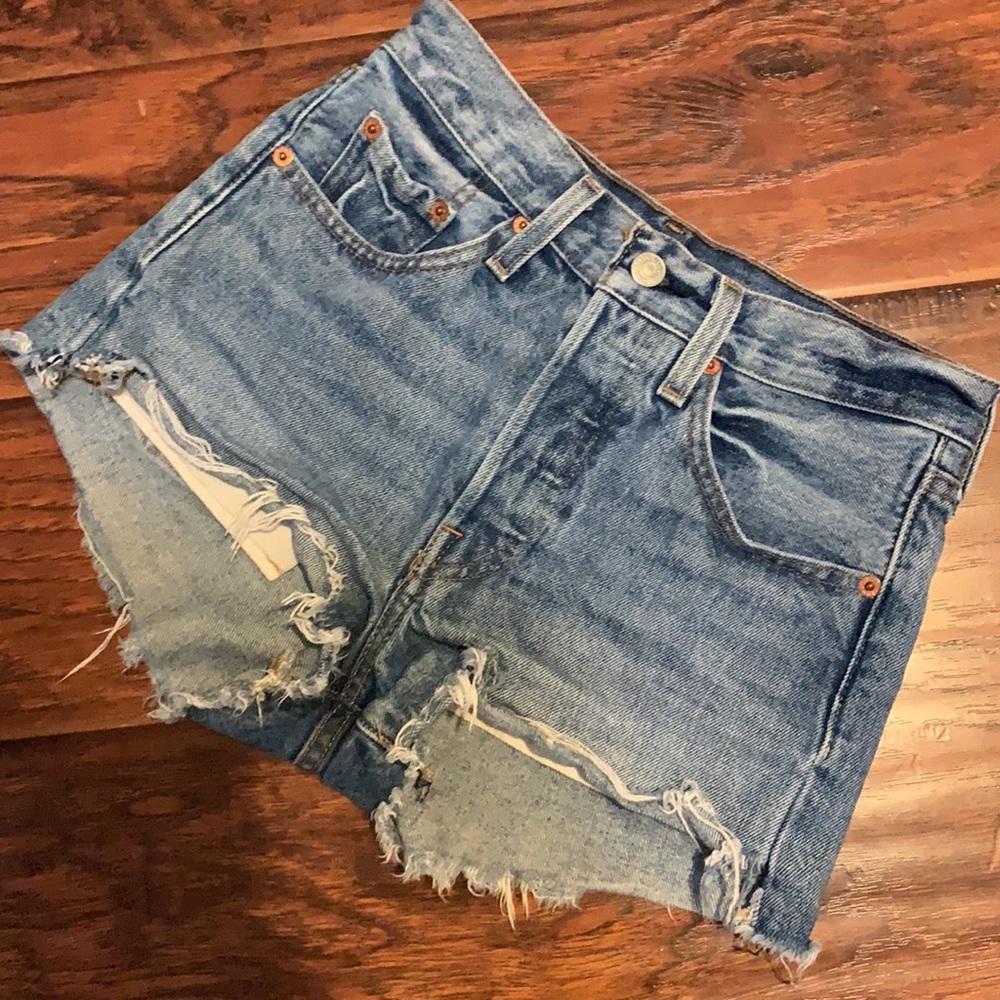 LEVI 501 SHORTS